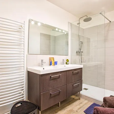 公寓 Duplex Face A La - Vue & Accessible A Pieds *